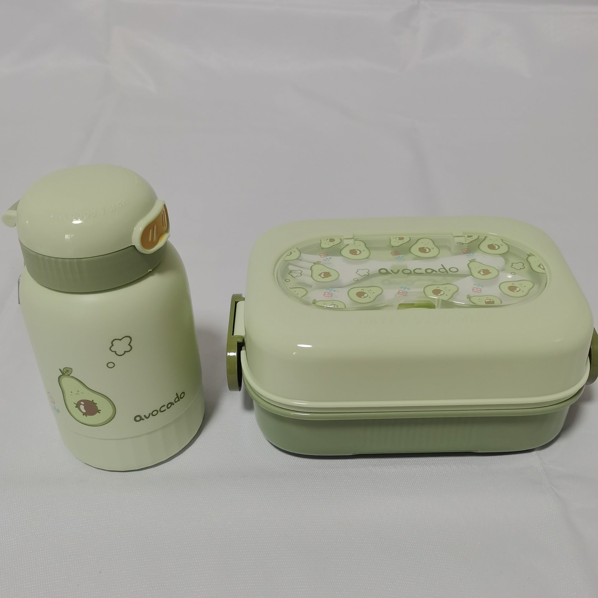 Gamelle et gourde avec fourchette et cuillère pour enfants